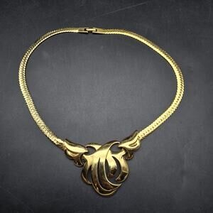 Vintage Napier Gold Tone Necklace Pendant Chunky Costume Jewelry Pat Pending